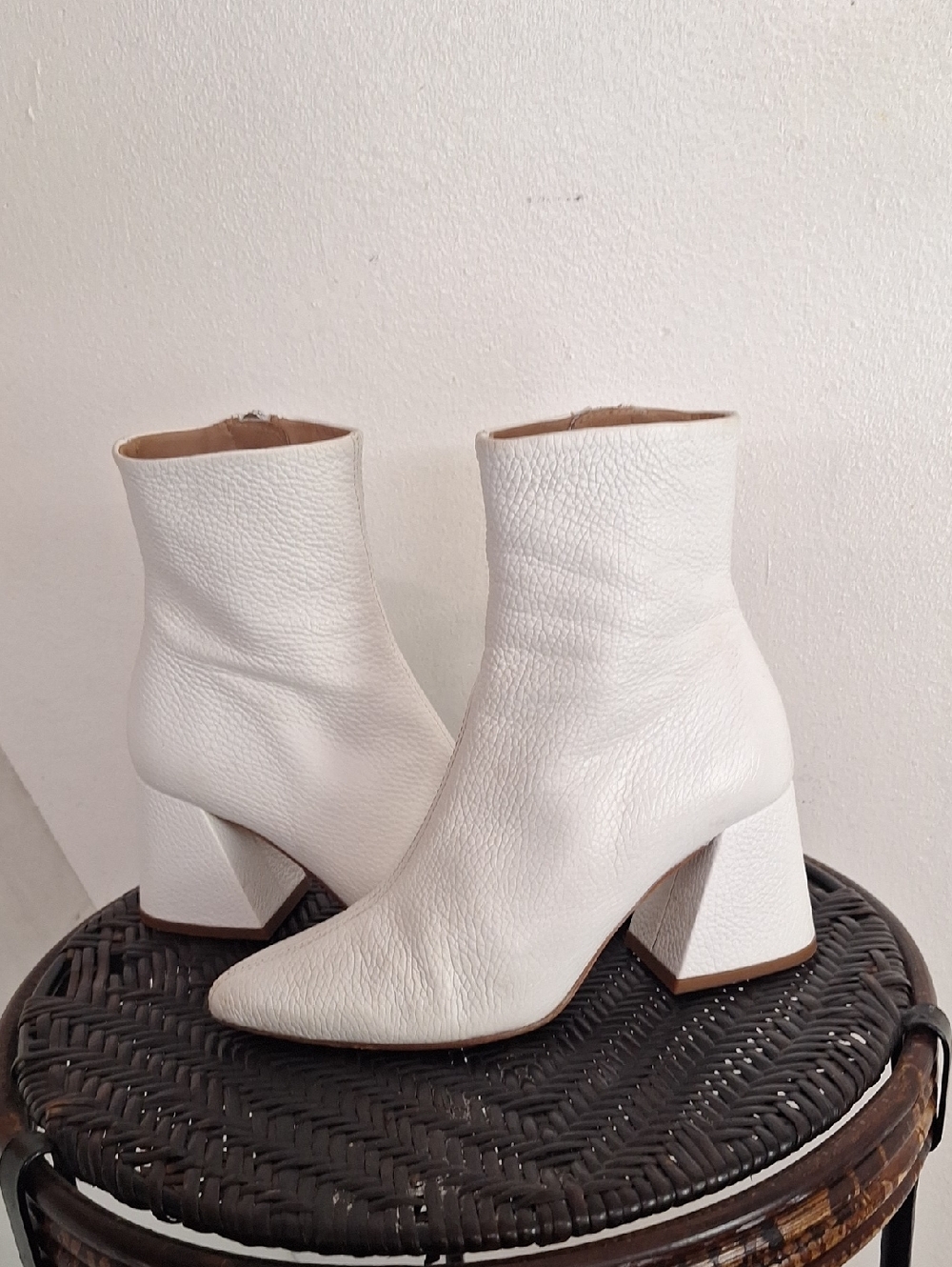 Thursday Boot Company White Heeled Boots Women Size 5